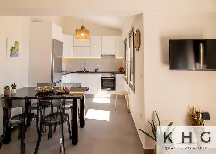 Platea Complex! Myrtos 1 Bed Apartment, Fteri Open Plan Studio! *